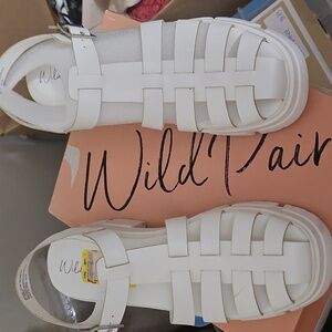 Wild Pair Womens Heraa Strappy Fisherman Sandals